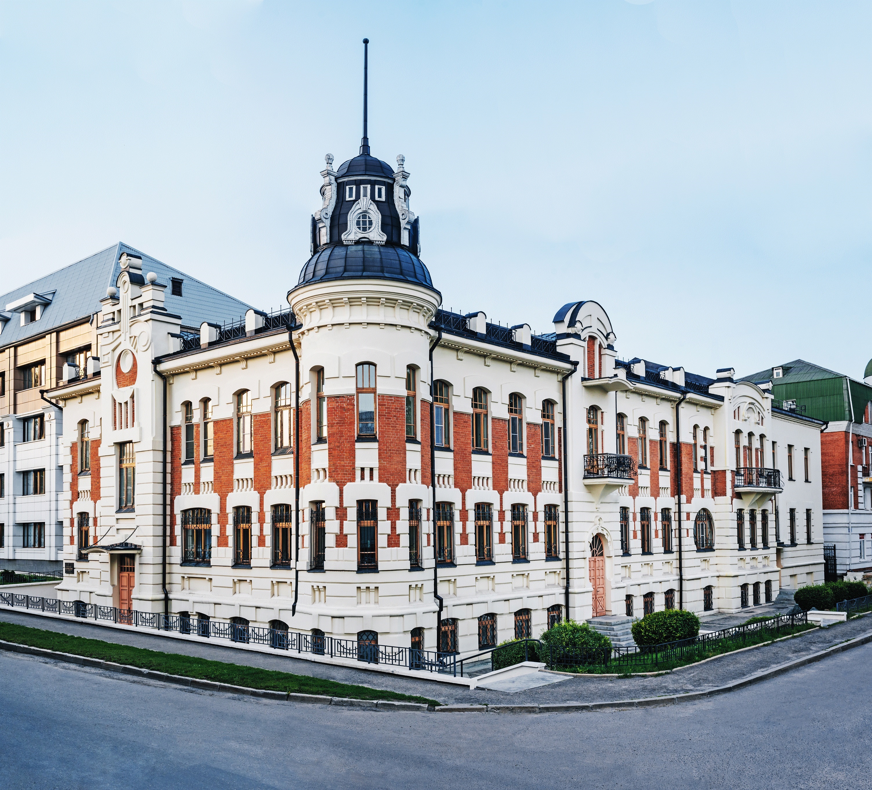 Памятник федерального значения, где сегодня располагается Отделение Барнаул 